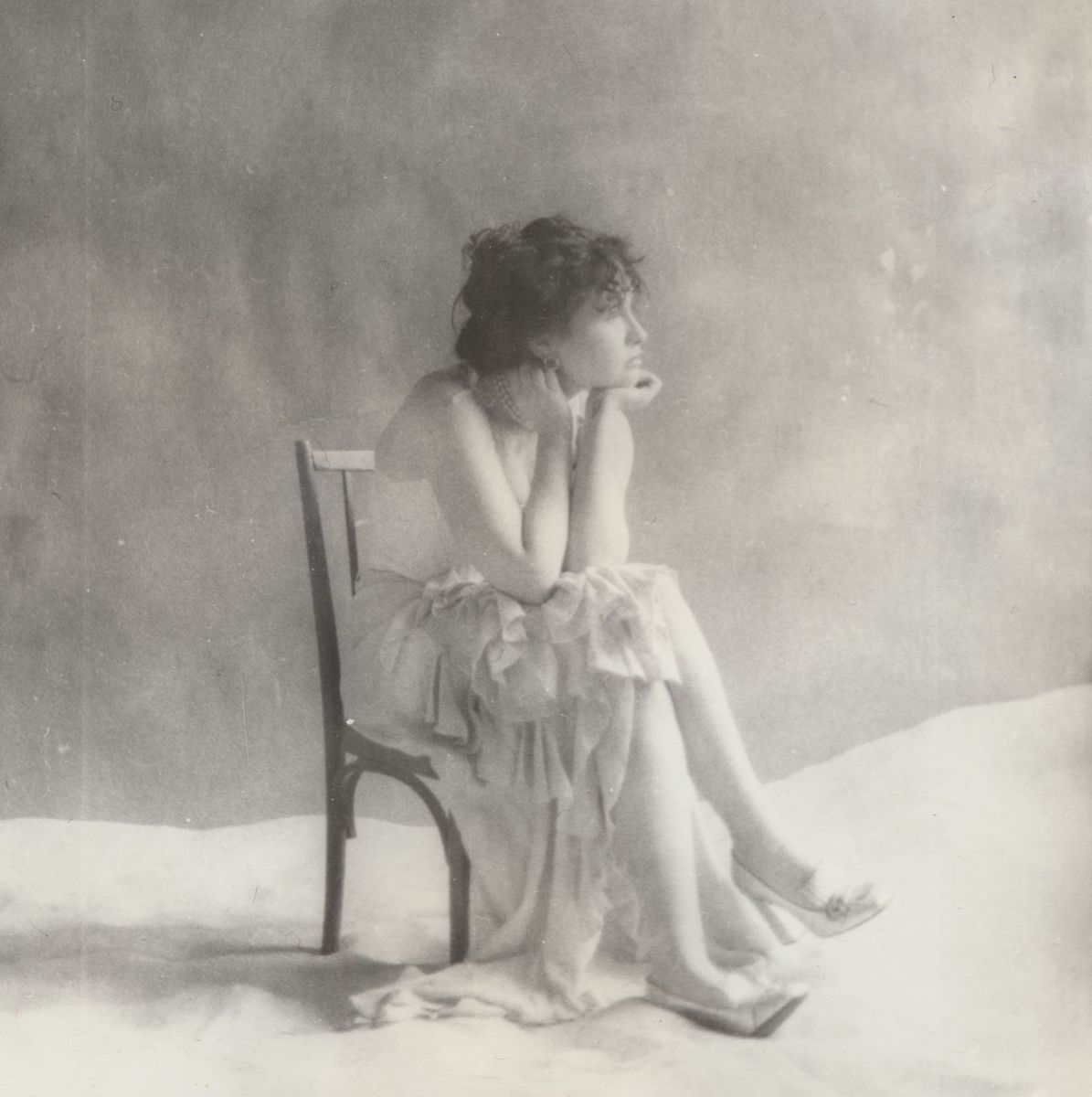 Liya Shapiro’s Searing Single: Burning Bridges