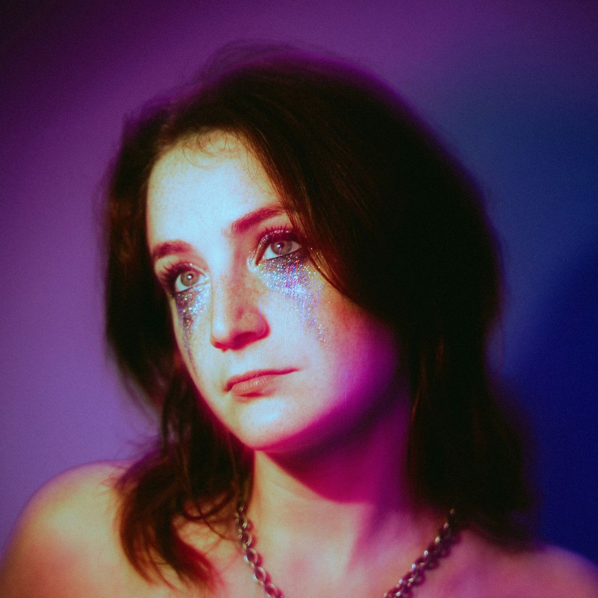 Ettie: Pioneering Indie Pop with “You’ll Never See Me Cry”