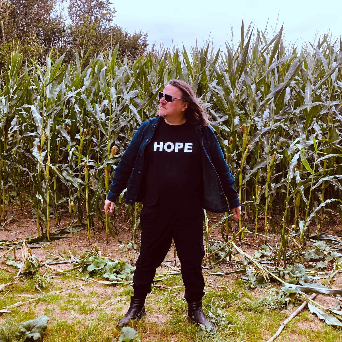 Snippet Balances Groove and Vulnerability on Soft Lad