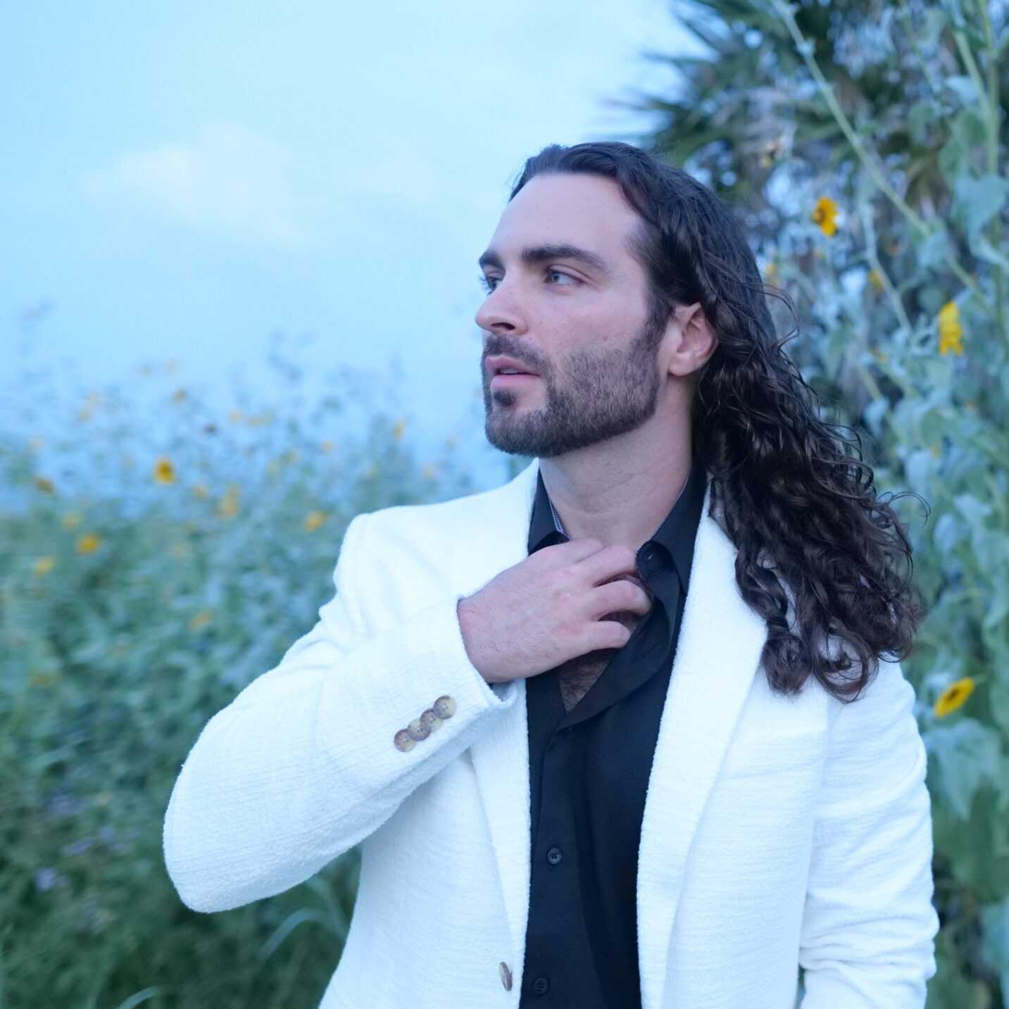 Tyler Kinchen & The Right Pieces Unveil Soulful Single “Fasten to Me”