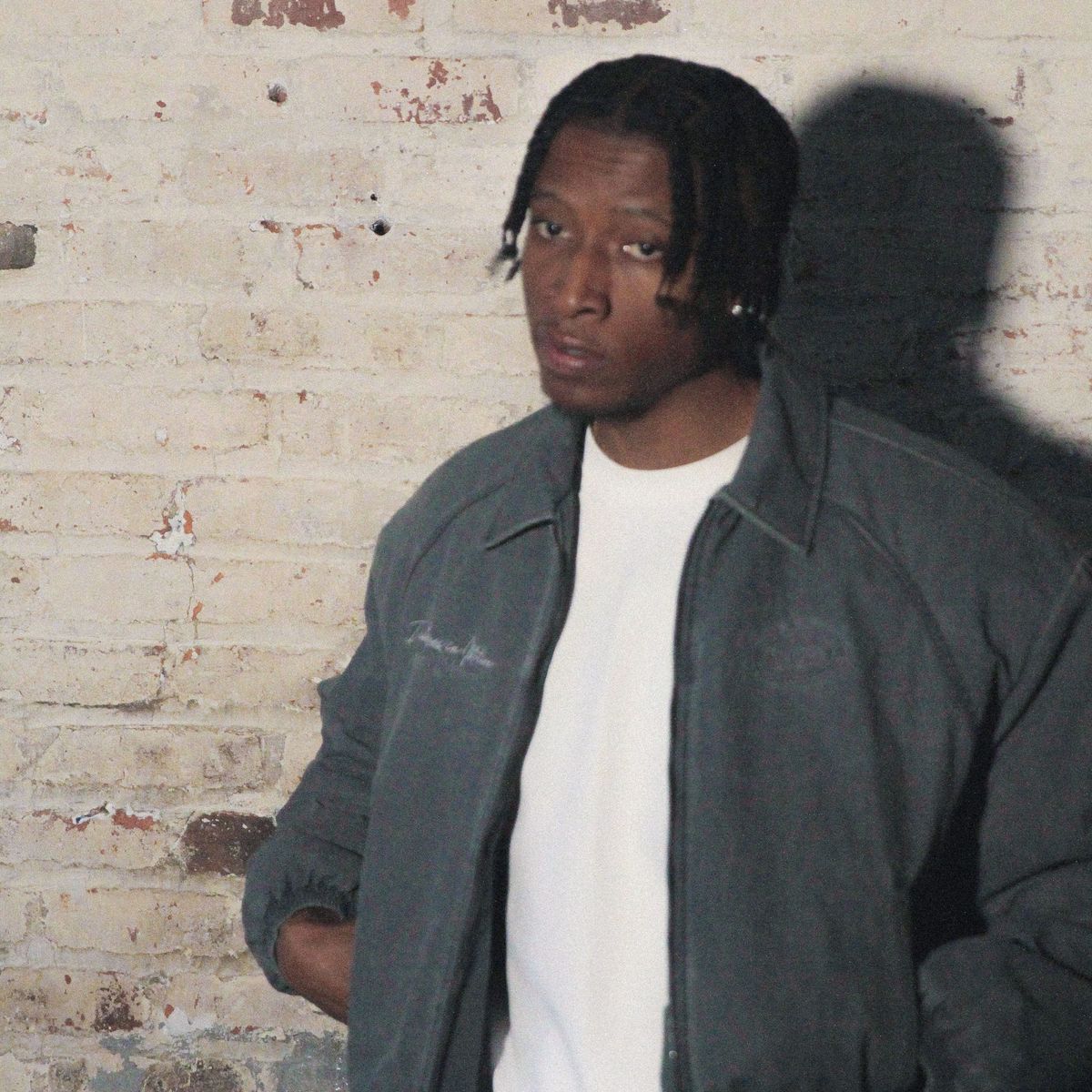 Jaz Vernon Lets the Pressure Breathe on “Too Tense”