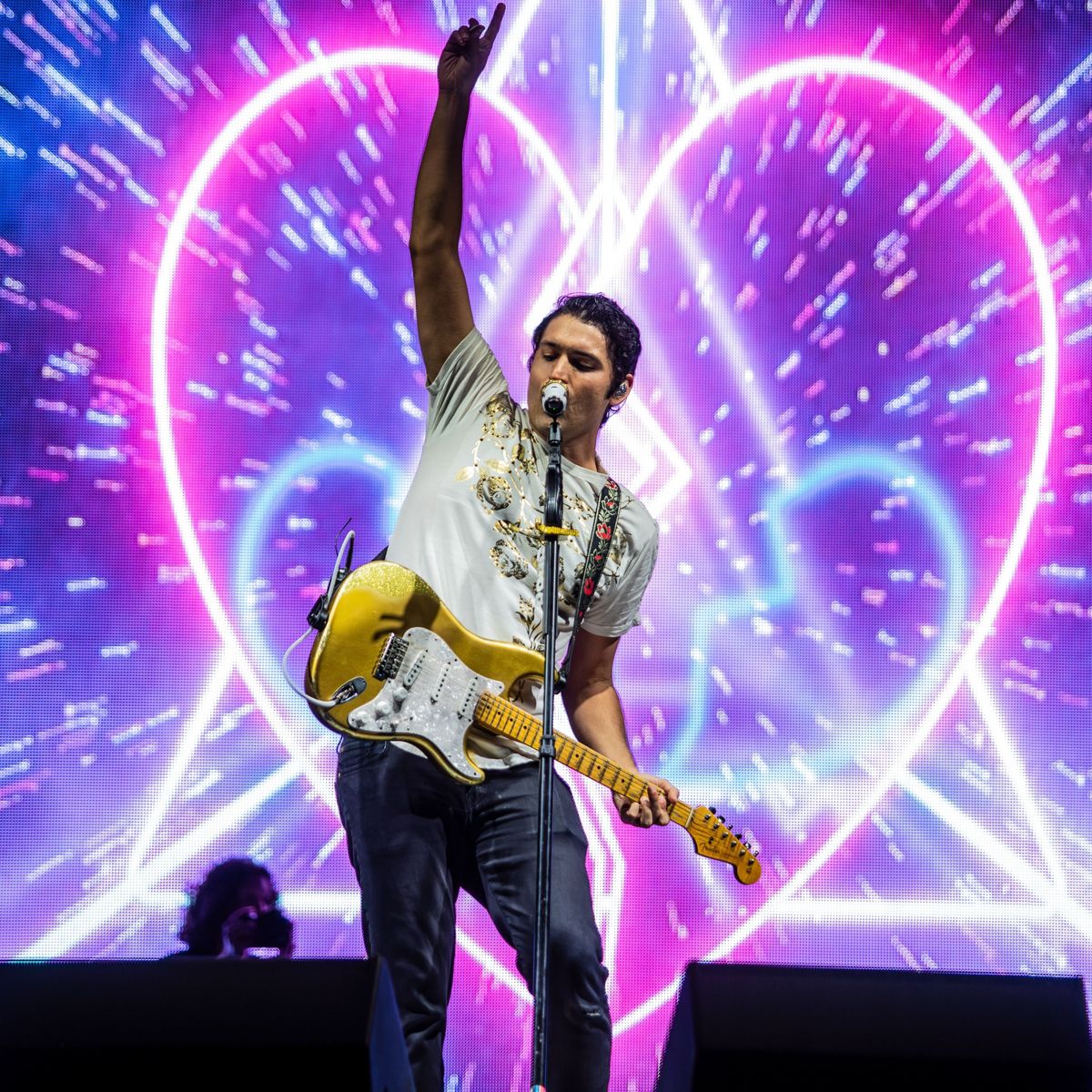 Matthew Phillips Turns Love Into a Rallying Cry on “Battlefield of Love”