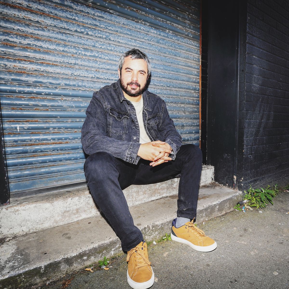 Carlos Grassot Faces the Noise of the World on Farewell The World