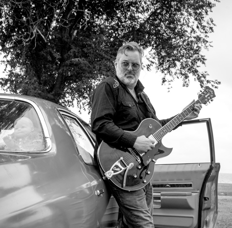 Joe Rian Keeps Love Rough Around the Edges on “Think Yer In Luv”