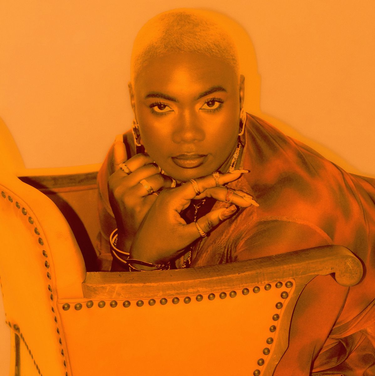 Dara Blaxx Finds The Sweet Spot Between Flirtation And Groove On “Honey”