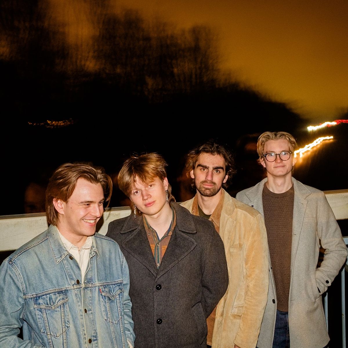 Valvet Expose the Theatre of Betrayal on “Exit Stage”